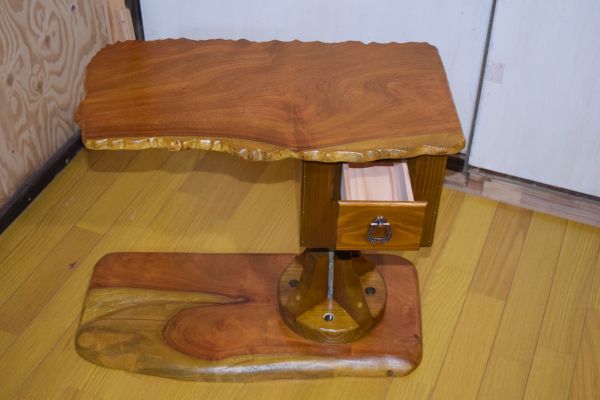 家具の造作　サイドテーブル製作